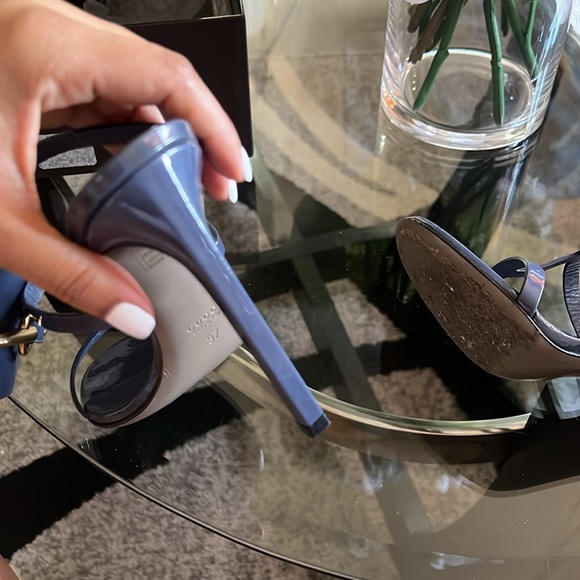 Gucci Patent Leather heels - Picture 3 of 7